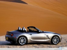 Bmw Z4 in desert wallpaper